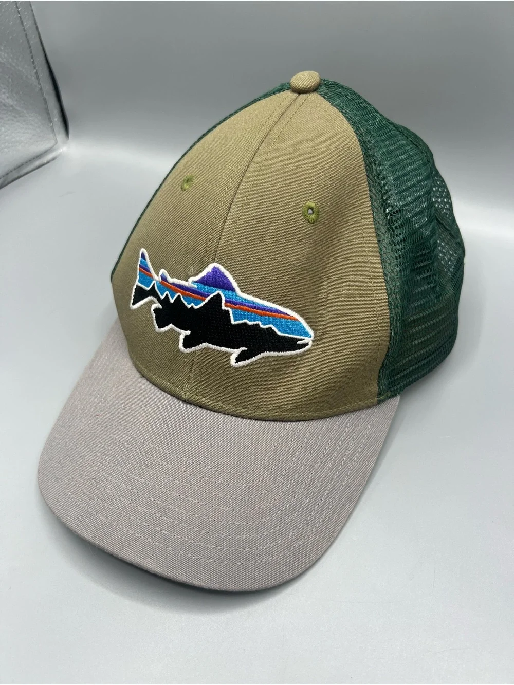 Patagonia Fitz Roy Trout Trucker Hat Olive Green Mesh Snapback Baseball Cap